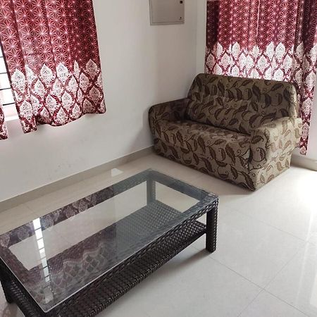 Fully Furnished 3Bhk 2 Floor Villa 앙가말리 외부 사진